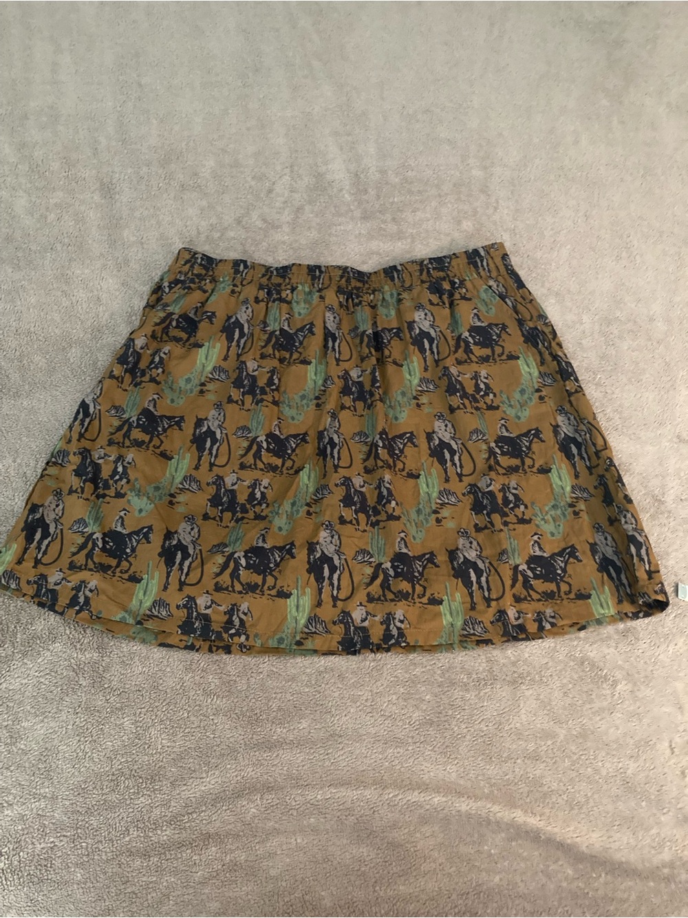 Women's gold  Western Print Elastic Waist Skort